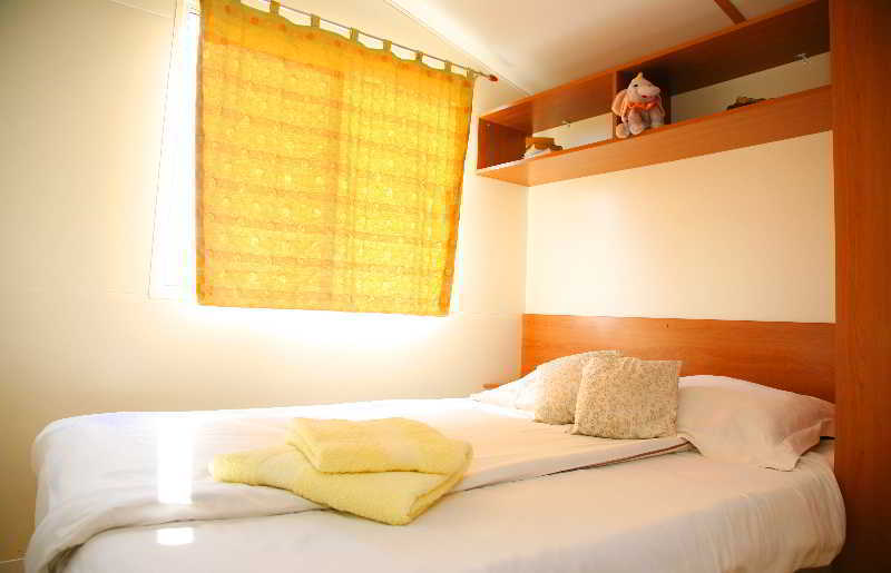 Camp Dole Zivogosce Hotel Podgora Bagian luar foto
