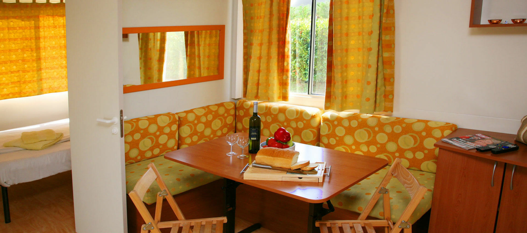 Camp Dole Zivogosce Hotel Podgora Bagian luar foto